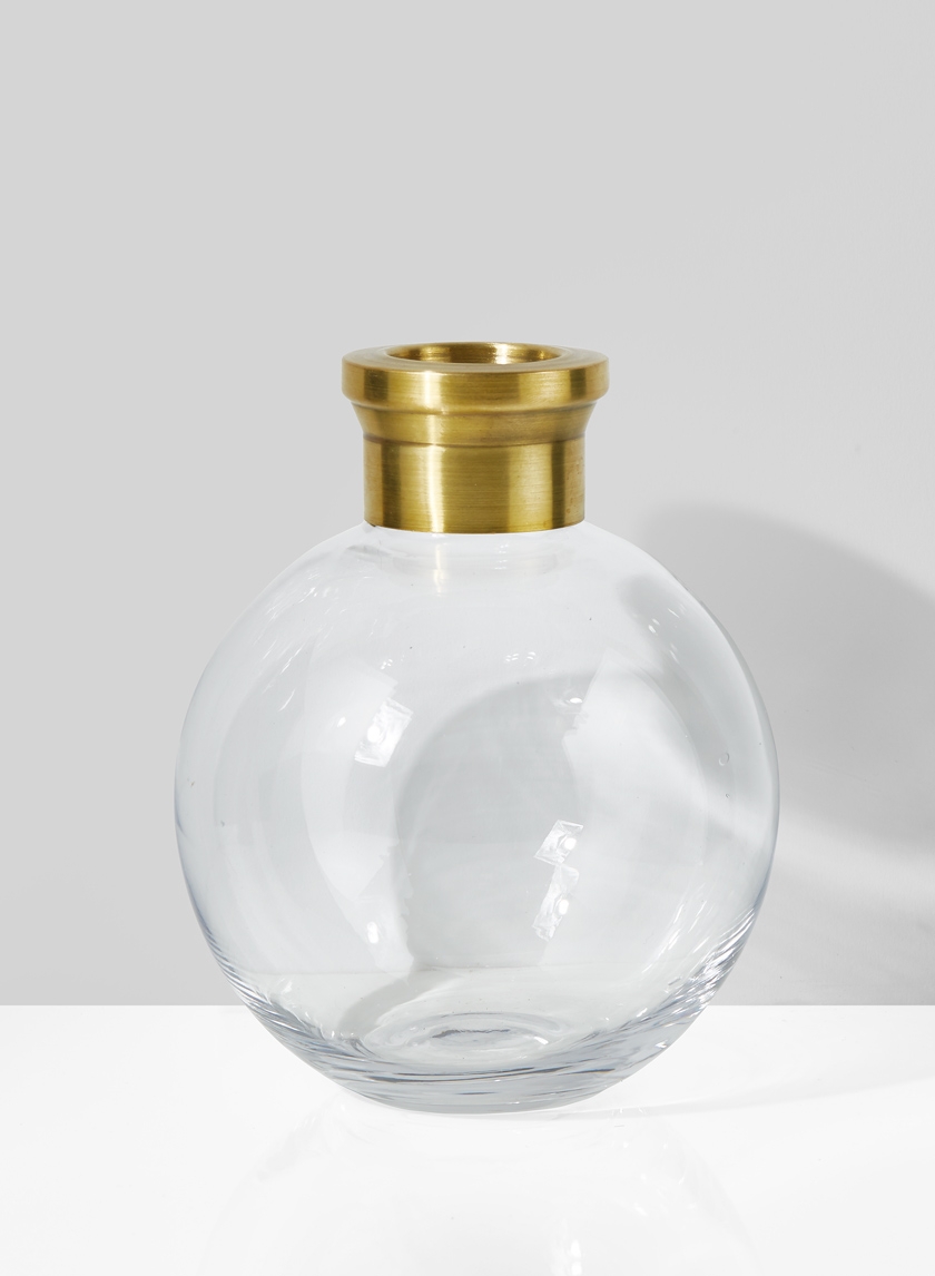7in Ball Vase With Gold Rim