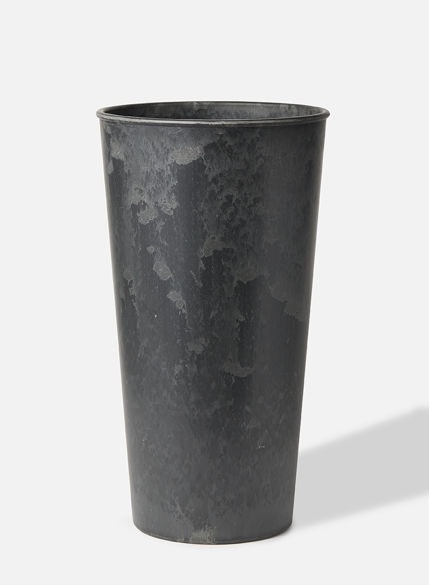 15 ¾in Aged Black Tall Flower Bucket