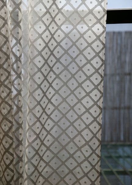 44 x 90in Silver Sheer Diamond Silk Organza Panel